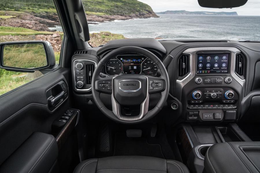 Панель приборов GMC Sierra Denali Crew Cab 2018 года  (фото 29 из 45)
